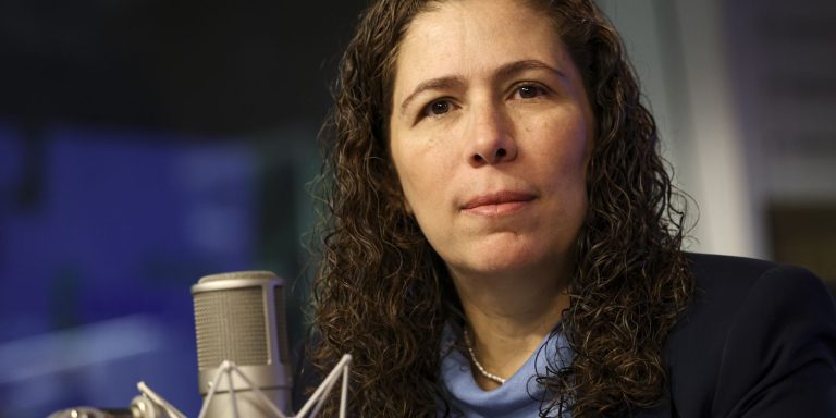ministra-da-gestao-defende-bancas-de-heteroidentificacao-do-cnu