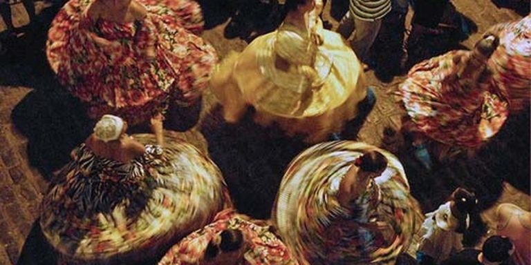 maracatus-de-olinda-se-reunem-na-noite-para-ostambores-silenciosos