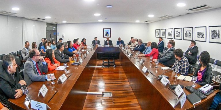 centrais-sindicais-pedem-isencao-de-imposto-de-renda-sobre-plr