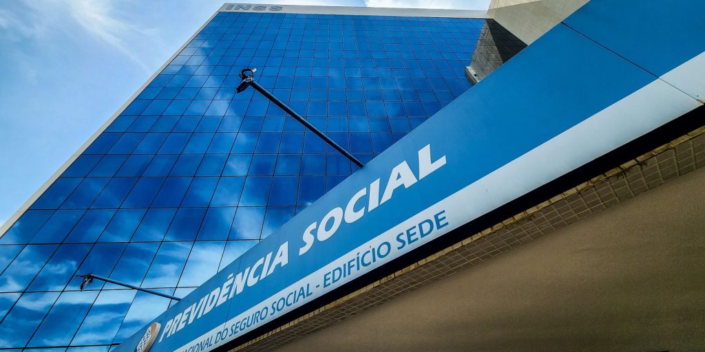 cgu-recomendou-suspensao-de-descontos-em-folha-de-aposentados