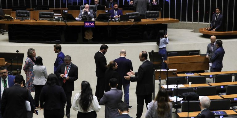 plenario-da-camara-repercute-derrubada-de-decreto-sobre-iof