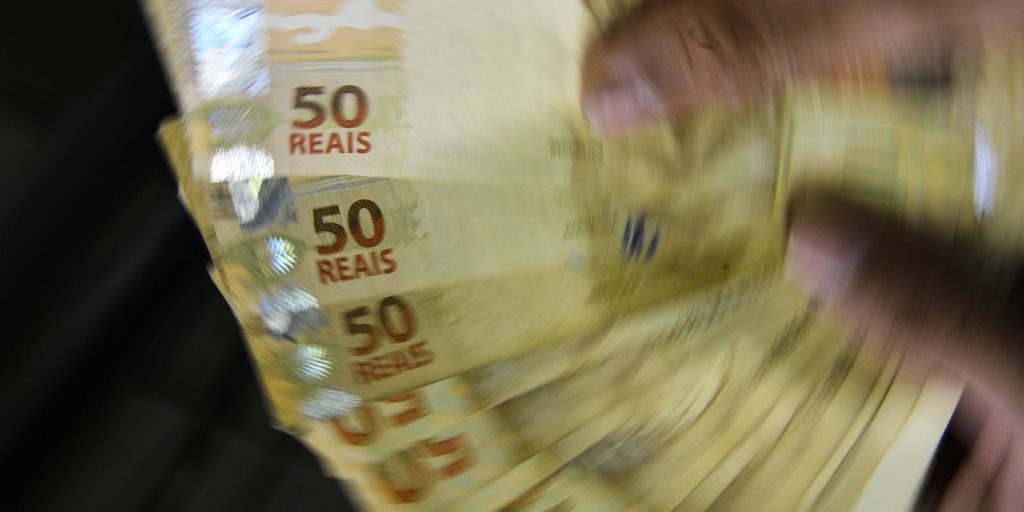 equipe-economica-apresentara-a-lideres-partidarios-alternativas-a-iof