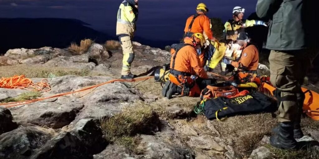 bombeiros-preparam-resgate-de-crianca-que-caiu-em-canion-no-rs