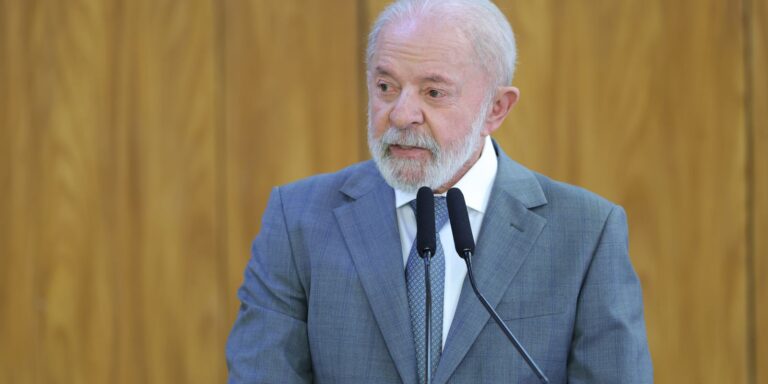 lula-veta-aumento-de-numero-de-deputados-na-camara