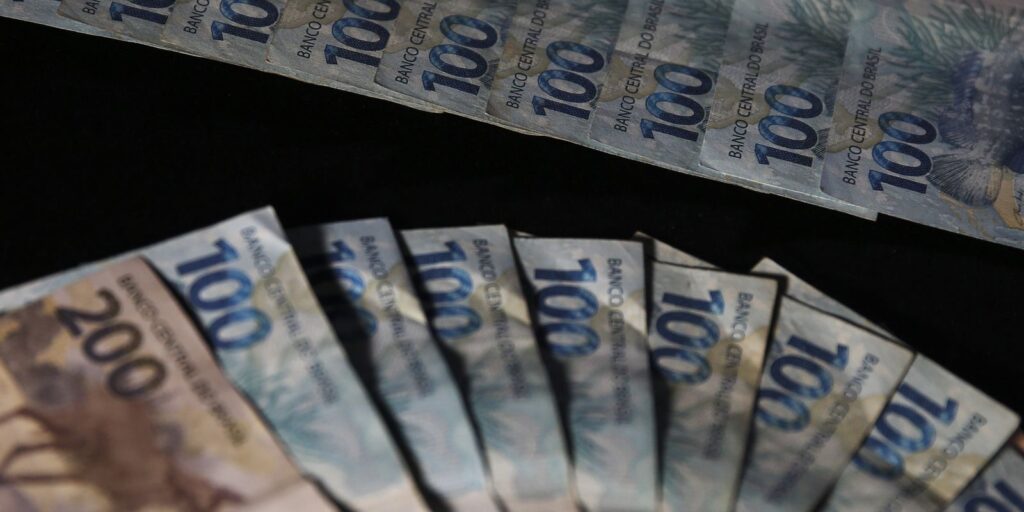 saques-da-poupanca-superam-depositos-em-r$-6,25-bilhoes-em-julho