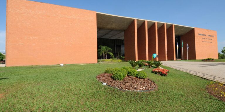 pf-faz-buscas-em-dez-gabinetes-de-deputados-estaduais-do-tocantins