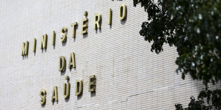 brasil-tem-14-casos-confirmados-de-ingestao-de-metanol