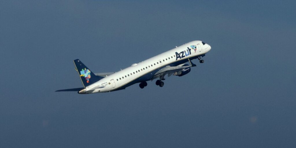 cade-aprova-aumento-da-participacao-da-united-na-azul