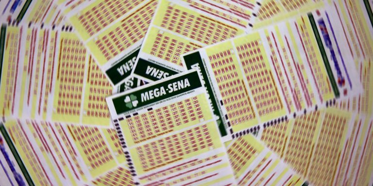 mega-sena-acumula-e-premio-principal-vai-para-r$-130-milhoes
