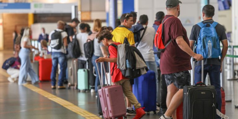 medidas-do-governo-freiam-aumento-de-passagens-aereas