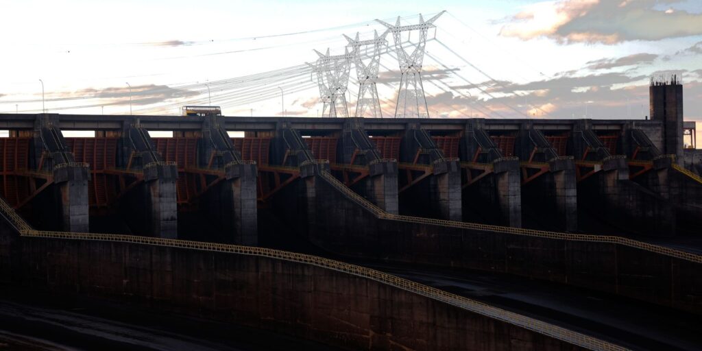 diretor-brasileiro-de-itaipu-garante-tarifa-reduzida-em-2027