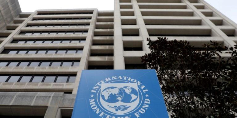 fmi-corta-previsao-para-economia-global,-mas-eleva-pib-do-brasil