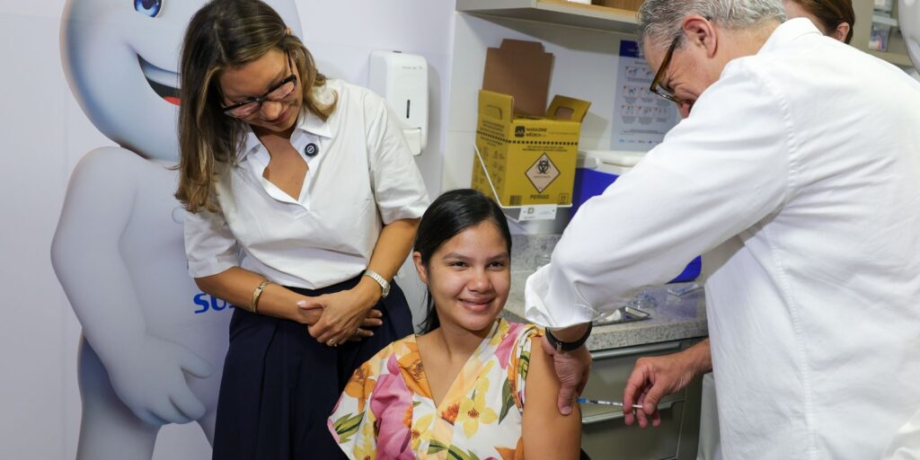 brasil-vacina-mais-de-1-milhao-de-gestantes-contra-vsr-em-bebes