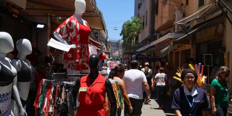 novo-desenrola:-juros-altos-pressionam-endividamento-das-familias