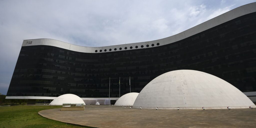 ia-pode-gerar-mais-fake-news-nas-eleicoes,-alertam-especialistas
