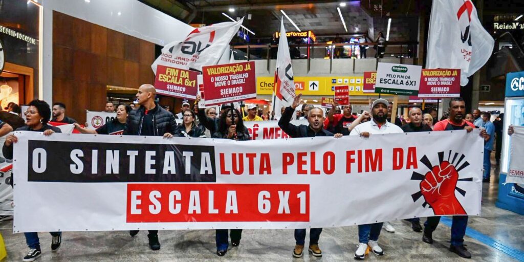 manifestacao-no-aeroporto-de-guarulhos-pede-fim-da-escala-6×1