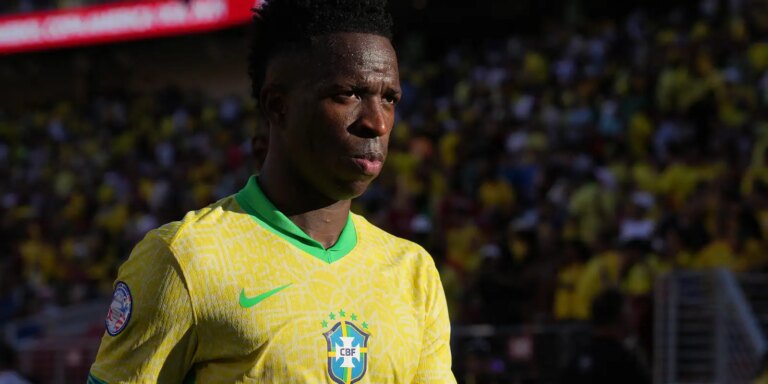dificil-tarefa-dos-artilheiros-que-marcaram-em-todos-jogos-de-uma-copa