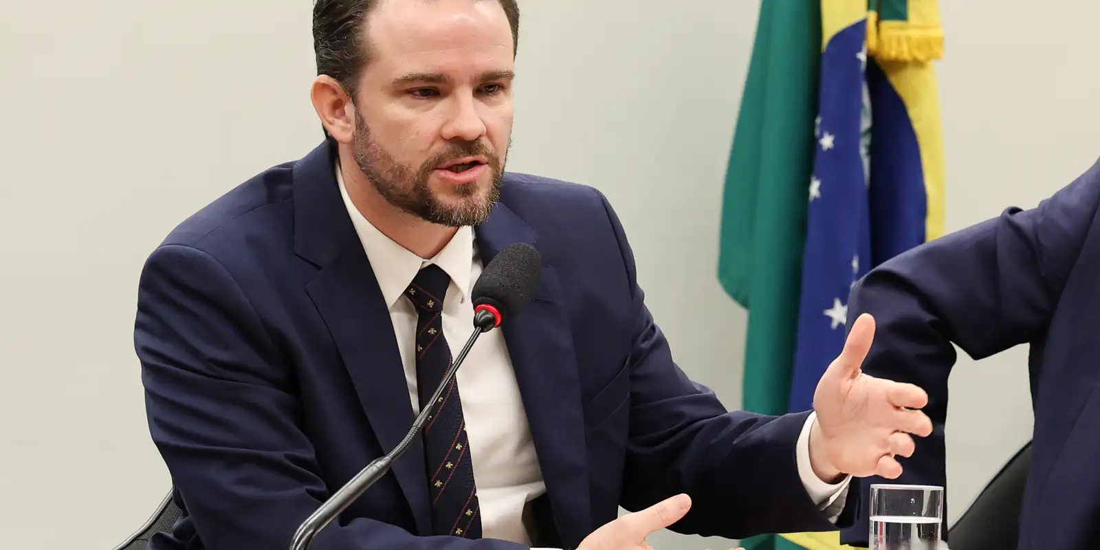 brasil-prepara-emissao-de-titulos-em-yuan-na-china