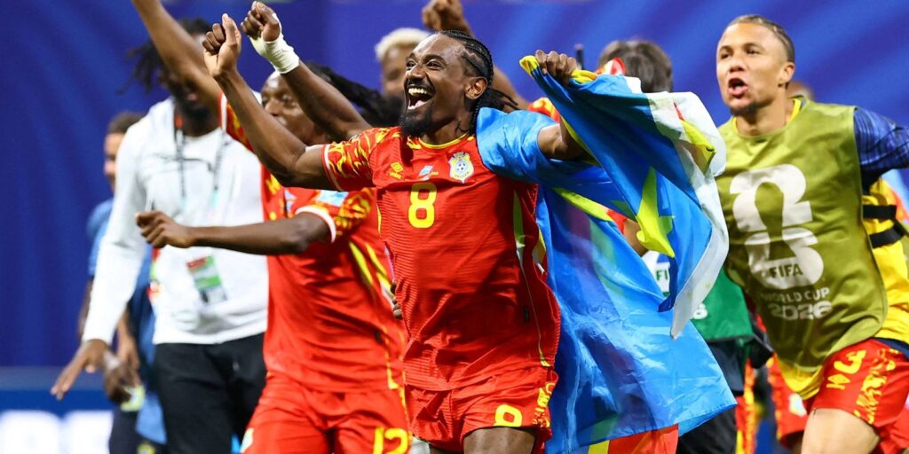 rd-congo-vence-de-virada-e-segue-na-copa,-como-colombia-e-portugal