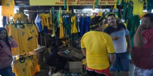 vendas-no-comercio-caem-0,8%-em-julho,-com-“ressaca”-da-copa-do-mundo