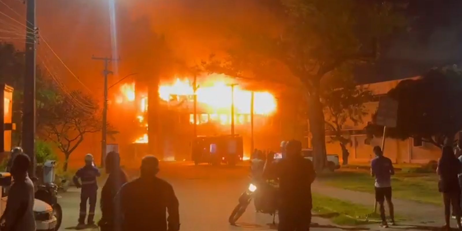pf-vai-investigar-incendio-na-universidade-federal-de-pernambuco