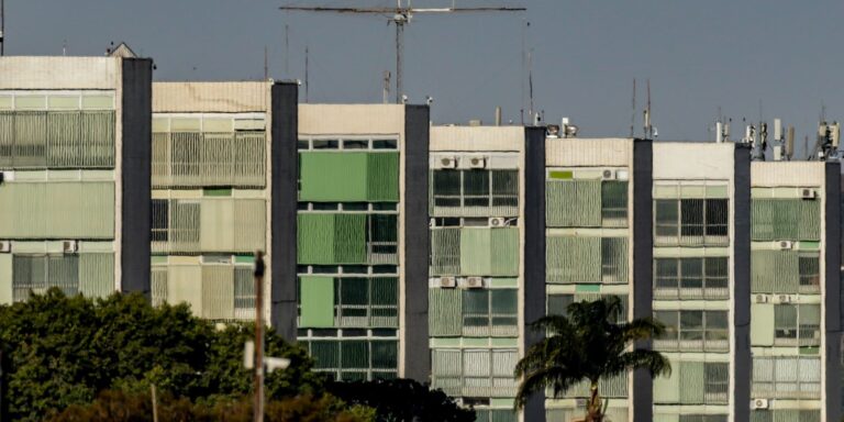 contas-do-governo-tem-superavit-de-r$-4,8-bilhoes-em-setembro