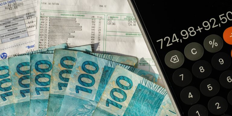 divida-publica-fica-em-82,9%-do-pib,-e-deficit-soma-r$-5,5-bilhoes
