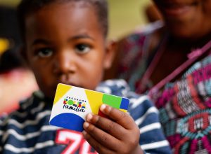 caixa-paga-bolsa-familia-a-beneficiarios-com-nis-de-final-2